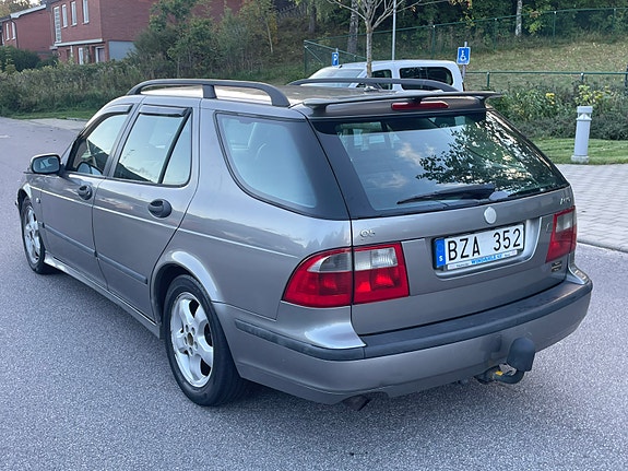 Saab 9-5 3 of 7