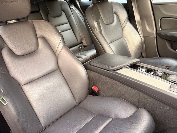 Volvo V60 13 of 14