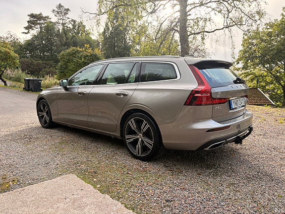 Volvo V60 3 of 14