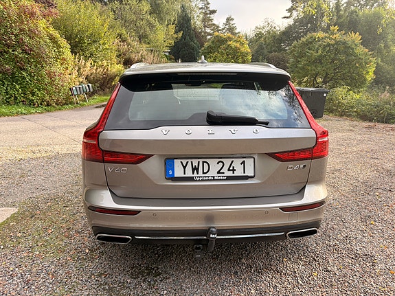 Volvo V60 4 of 14