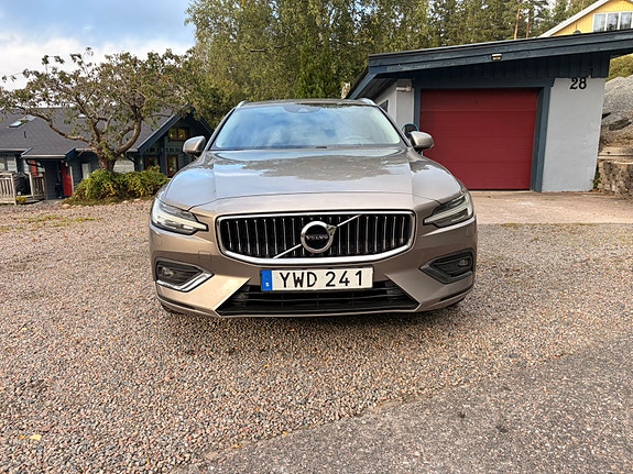 Volvo V60 8 of 14