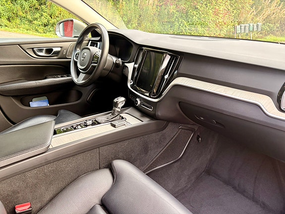 Volvo V60 12 of 14