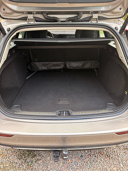Volvo V60 11 of 14