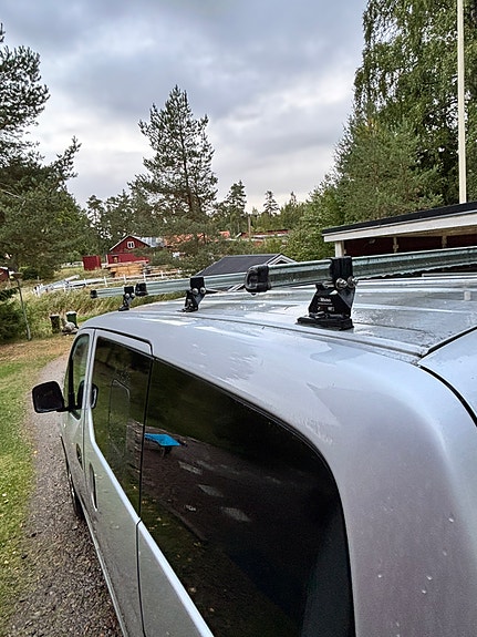 Nissan NV200 7 of 12