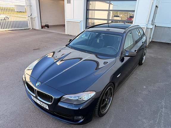 BMW 520d 2 of 10