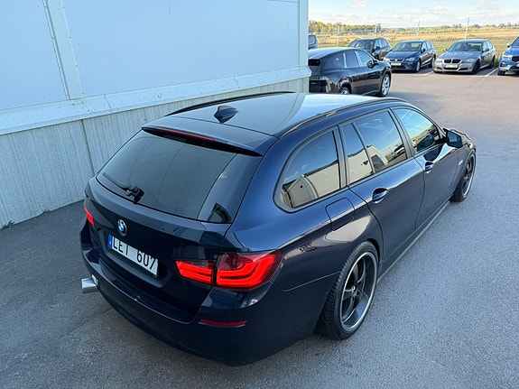 BMW 520d 4 of 10