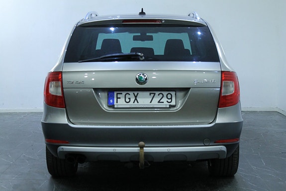 Skoda Superb 6 of 17
