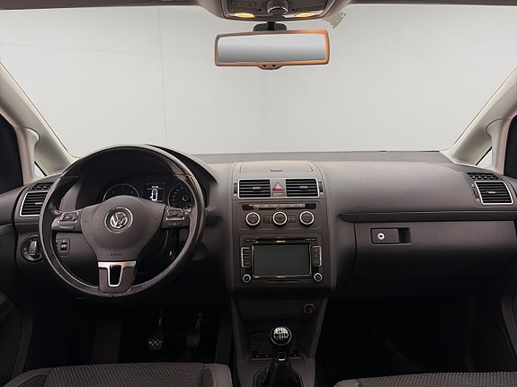 Volkswagen Touran 12 of 30
