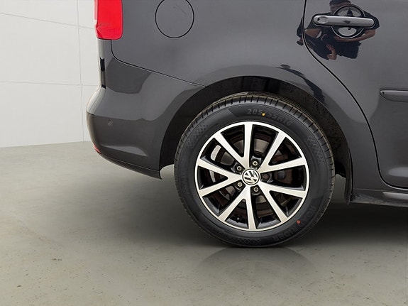 Volkswagen Touran 27 of 28
