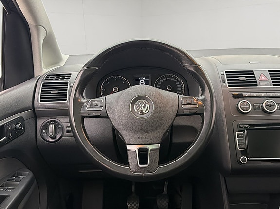 Volkswagen Touran 13 of 30