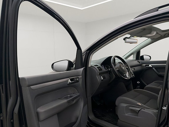 Volkswagen Touran 10 of 30