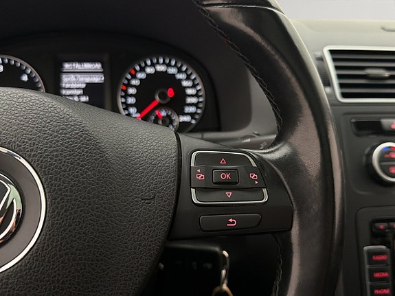 Volkswagen Touran 21 of 30
