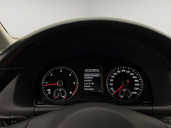 Volkswagen Touran 19 of 30