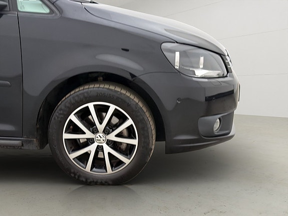 Volkswagen Touran 28 of 28