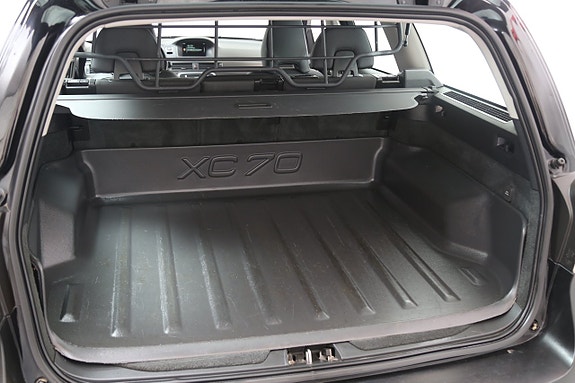 Volvo XC70 26 of 27