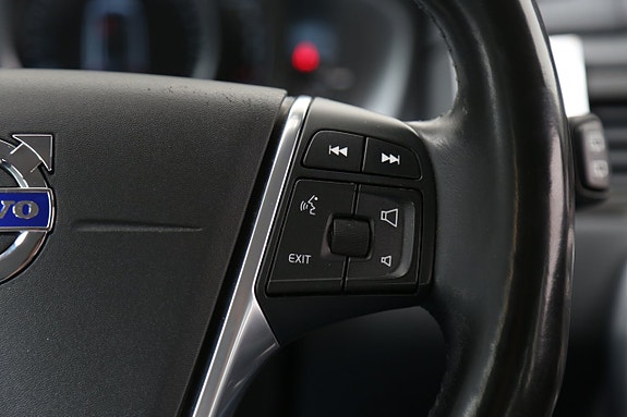 Volvo XC70 17 of 27