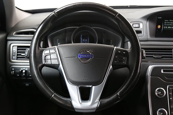 Volvo XC70 16 of 27