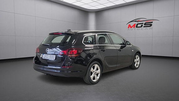 Opel Astra 3 of 27