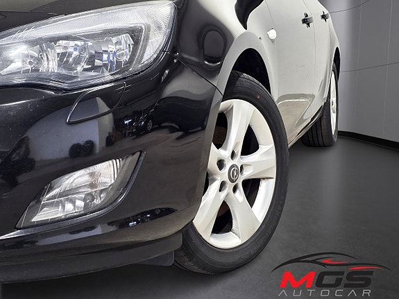 Opel Astra 8 of 27