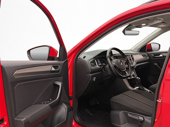 Volkswagen T-Roc 10 of 30
