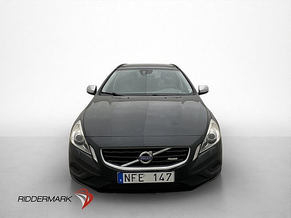 Volvo V60 2 of 30