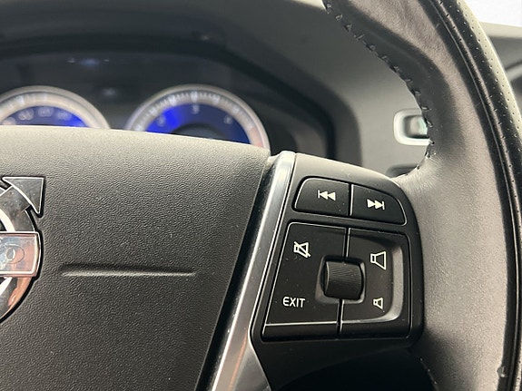 Volvo V60 20 of 30