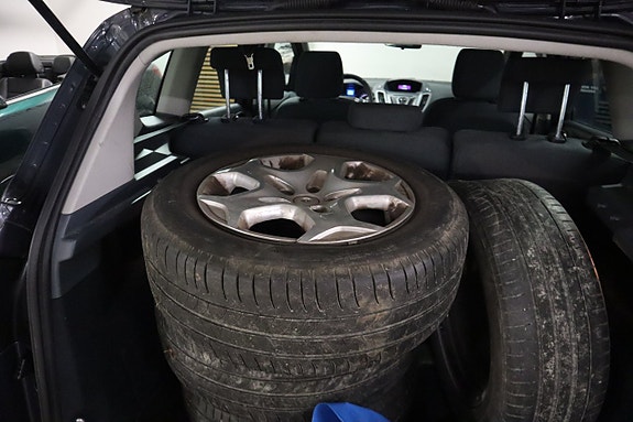 Ford C-Max 15 of 20