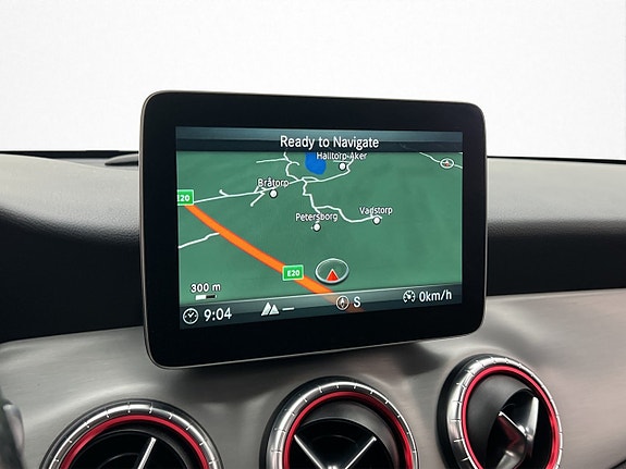 Mercedes-Benz CLA250 15 of 30