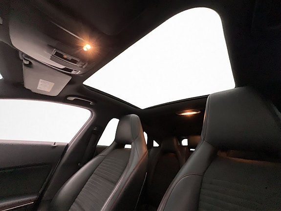 Mercedes-Benz CLA250 12 of 30
