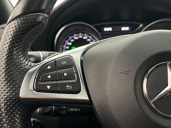 Mercedes-Benz CLA250 20 of 30