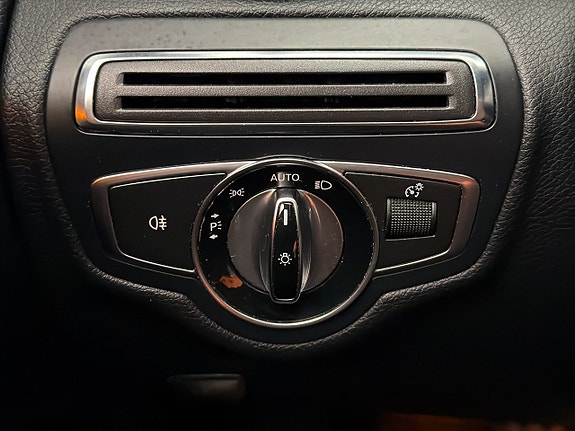 Mercedes-Benz C220 d 27 of 30