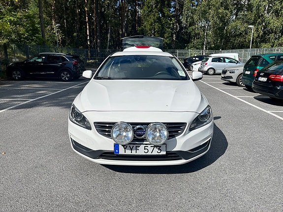 Volvo V60 6 of 19