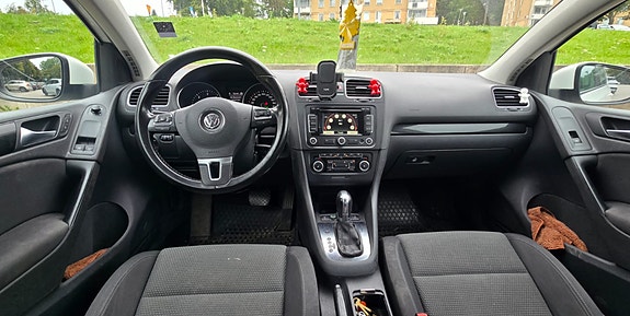 Volkswagen Golf VI 4 of 10