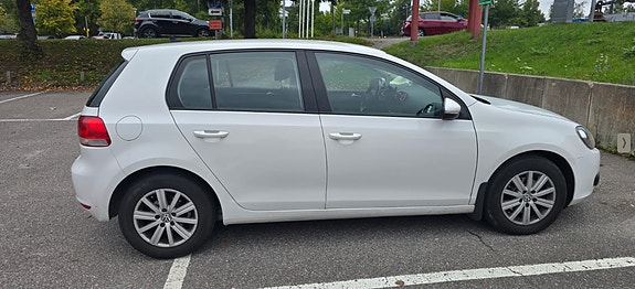 Volkswagen Golf VI 6 of 10