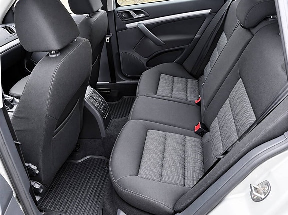 Skoda Octavia 11 of 13
