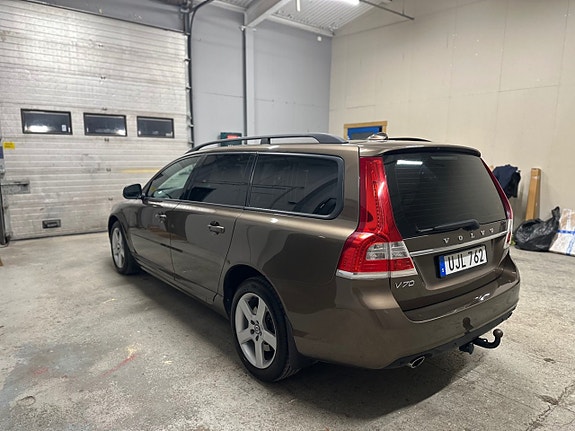 Volvo V70 6 of 18