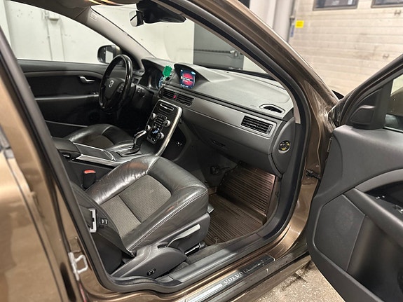 Volvo V70 16 of 18