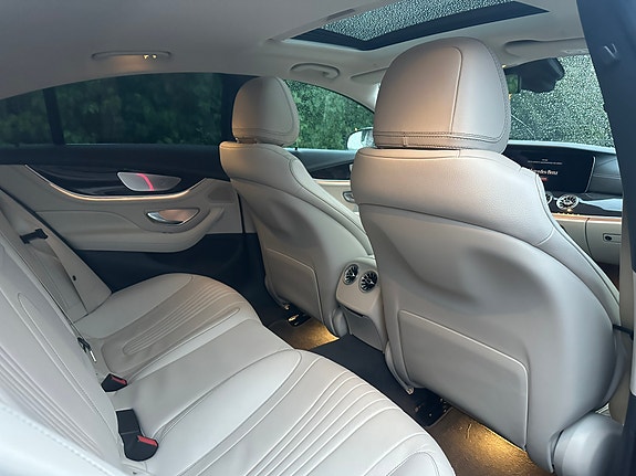 Mercedes-Benz CLS300 d 6 of 6