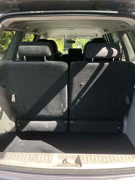 Mitsubishi Grandis 6 of 10
