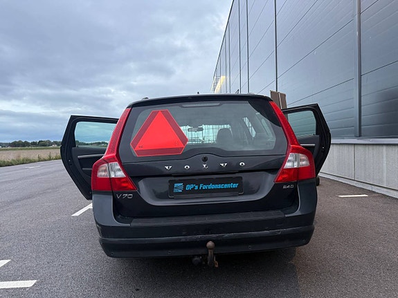 Volvo V70 5 of 9