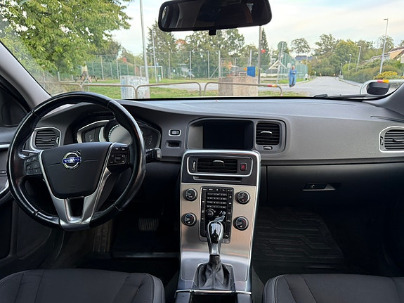 Volvo V60 6 of 6