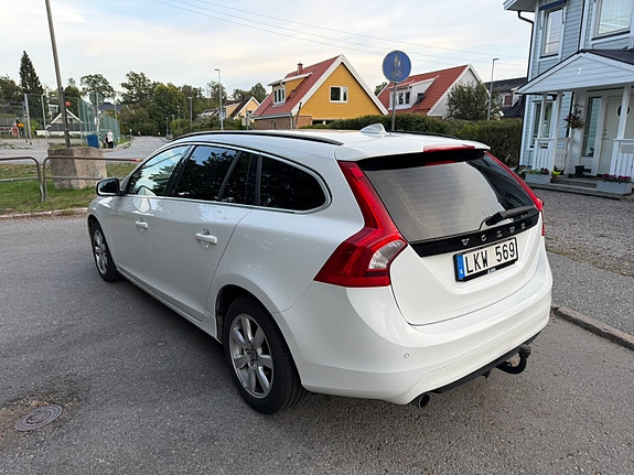 Volvo V60 4 of 6