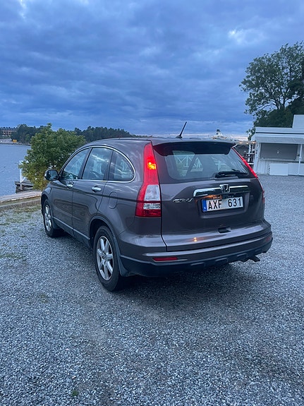 Honda CR-V 2 of 5