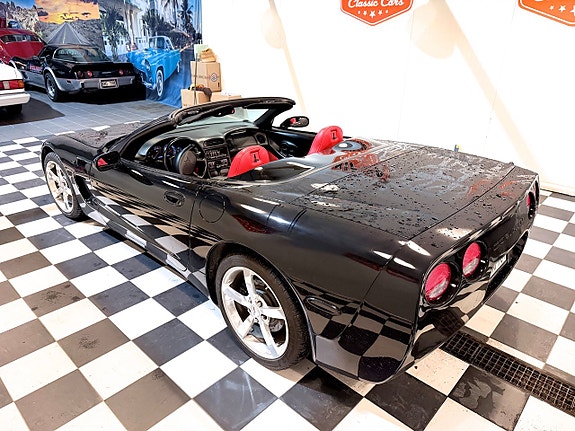 Chevrolet Corvette 19 of 30