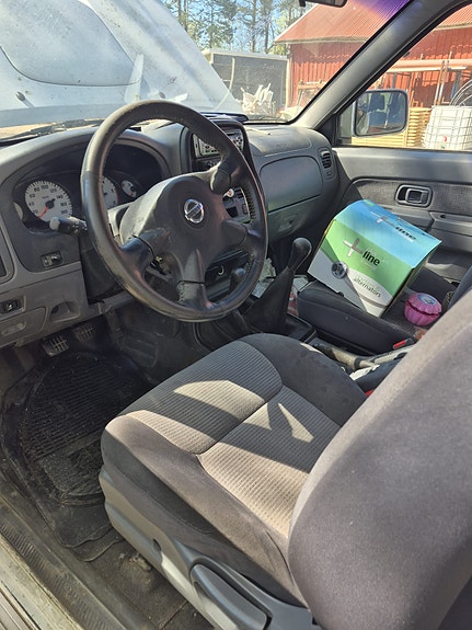 Nissan Navara 3 of 6