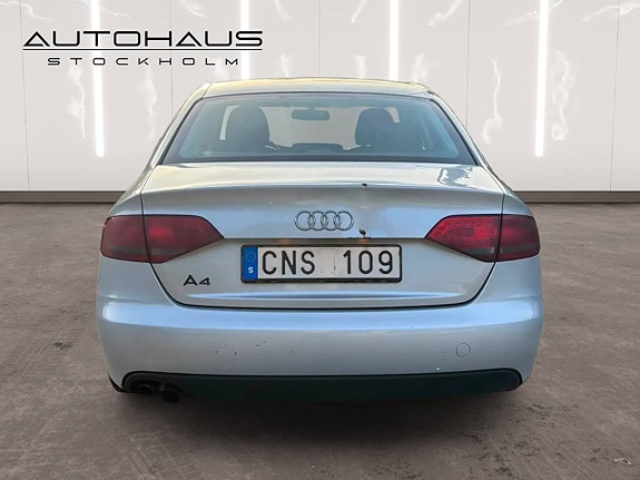 Audi A4 5 of 21