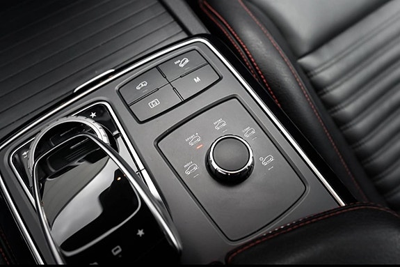 Mercedes-Benz GLE450 19 of 23