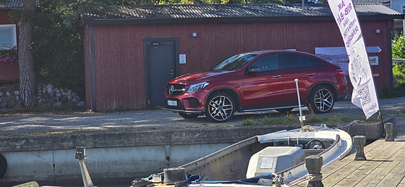 Mercedes-Benz GLE450 2 of 23