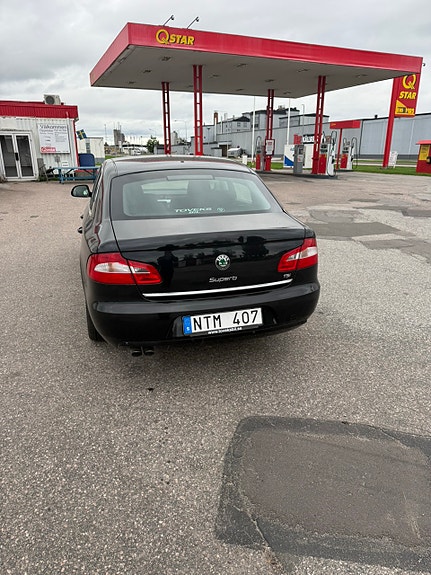 Skoda Superb 6 of 14
