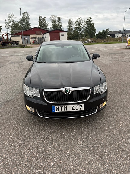 Skoda Superb 4 of 14